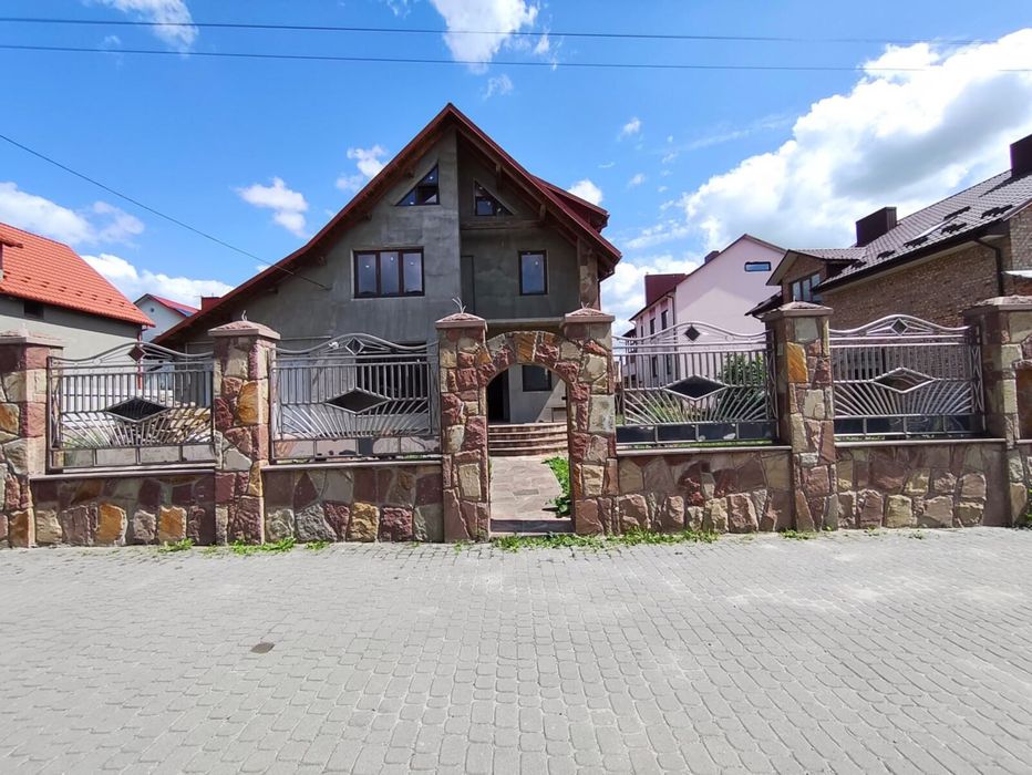 Продаж Чудового будинку по вул. Микулинецькій