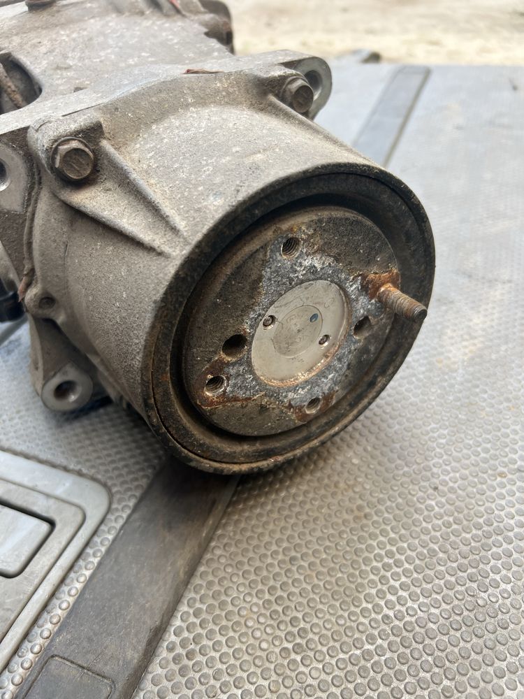 Редуктор заднего моста 4111052010 муфта Toyota RAV-4 2008-2012