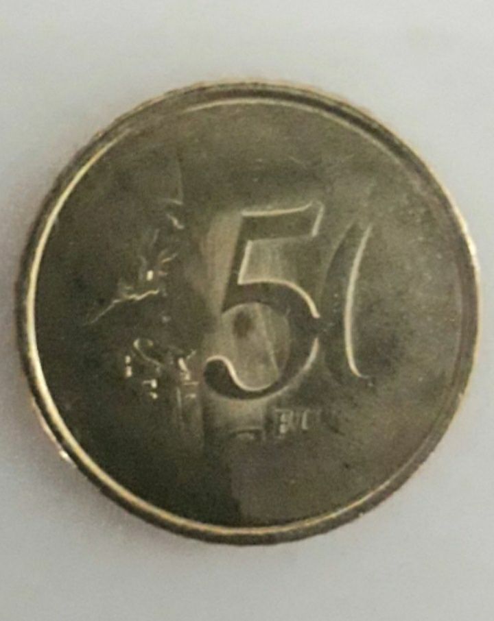 Moeda muito rara 0.50€ vários erros