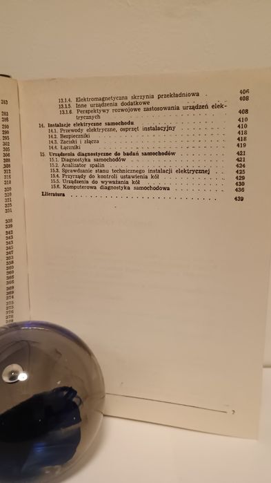 Samochodowe urządzenia elektryczne. W. Torbus
