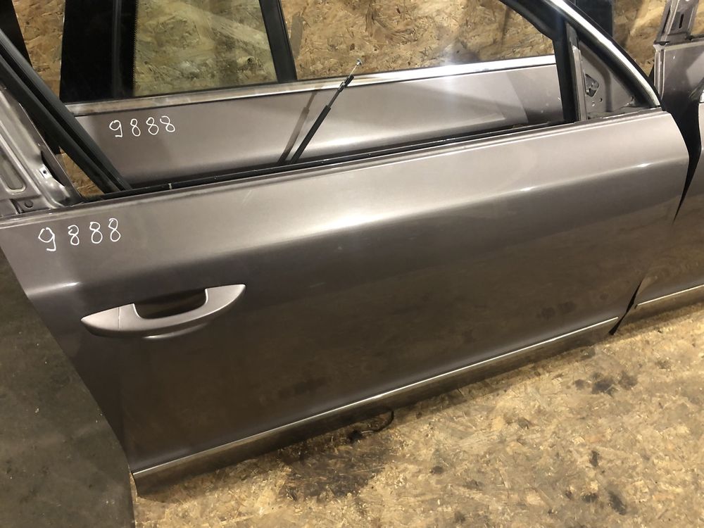 Двері дверь двери Skoda Superb 2 цвет 9888 LF4U 3x3x шкода суперб