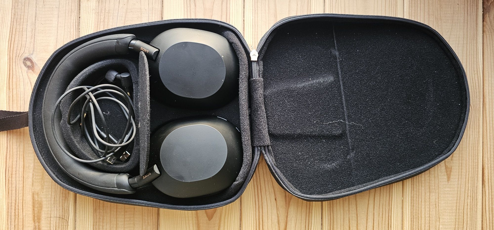 Навушники з мікрофоном Sony WH-1000XM5 Black