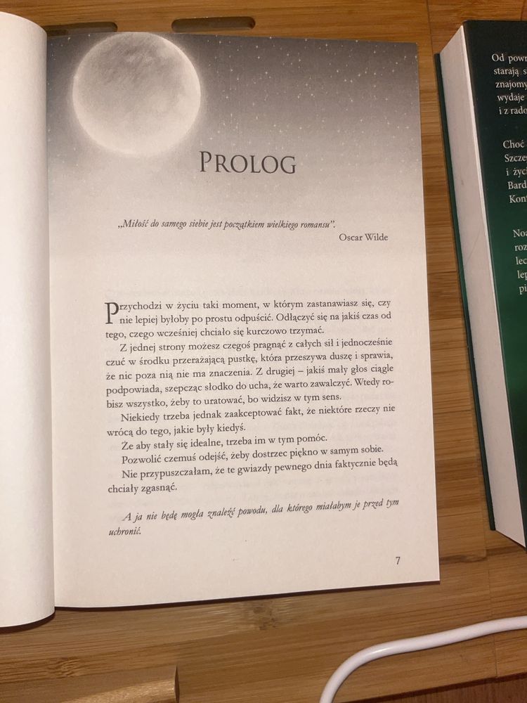 Trylogia Moon, Weronika Schmidt