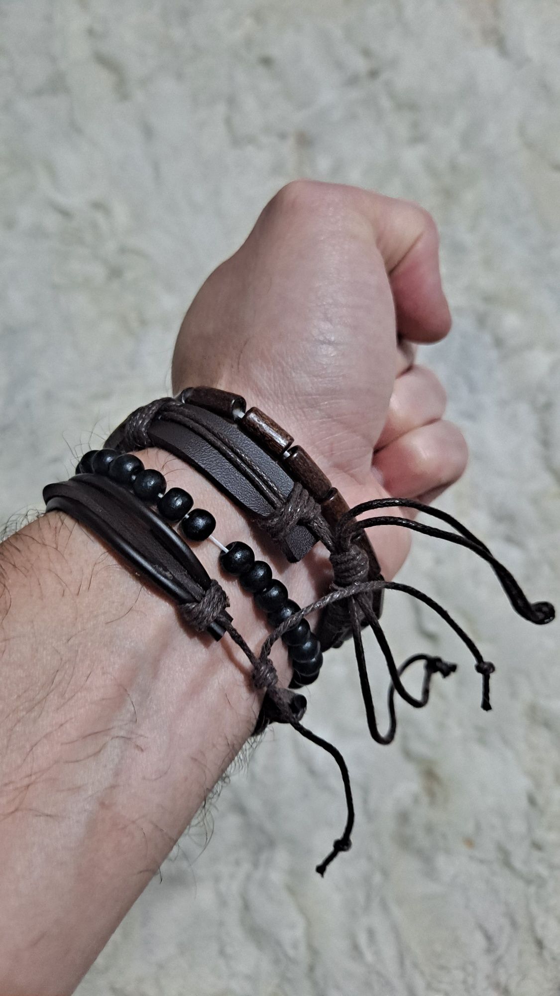 Zestaw nowy z metką  4 bransolety boho regulowane. Unisex .Skóra I met