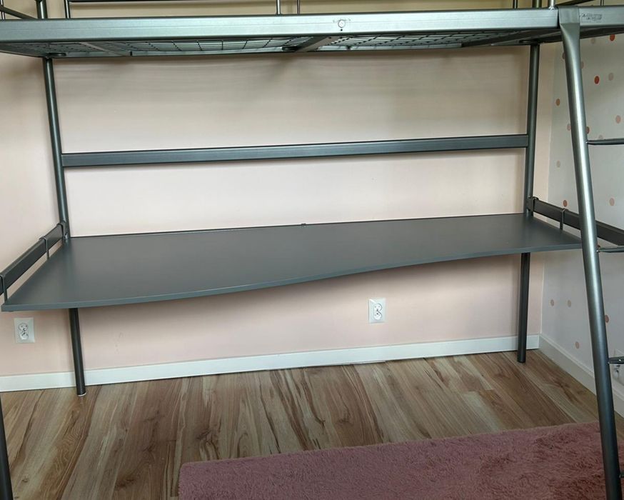 Łóżko piętrowe z biurkiem ikea Svarta + organizer gratis