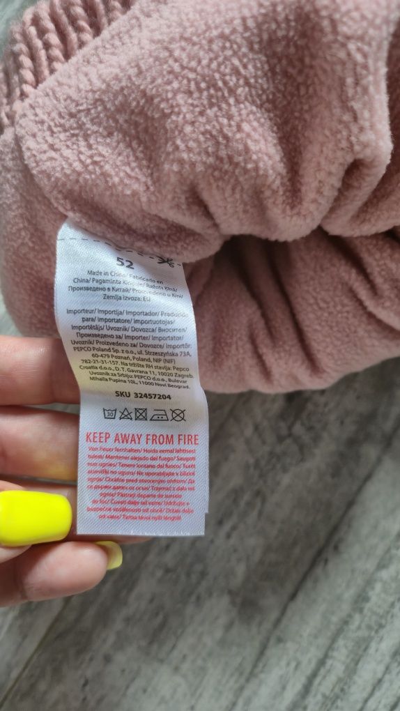 Czapki zimowe dziewczynka