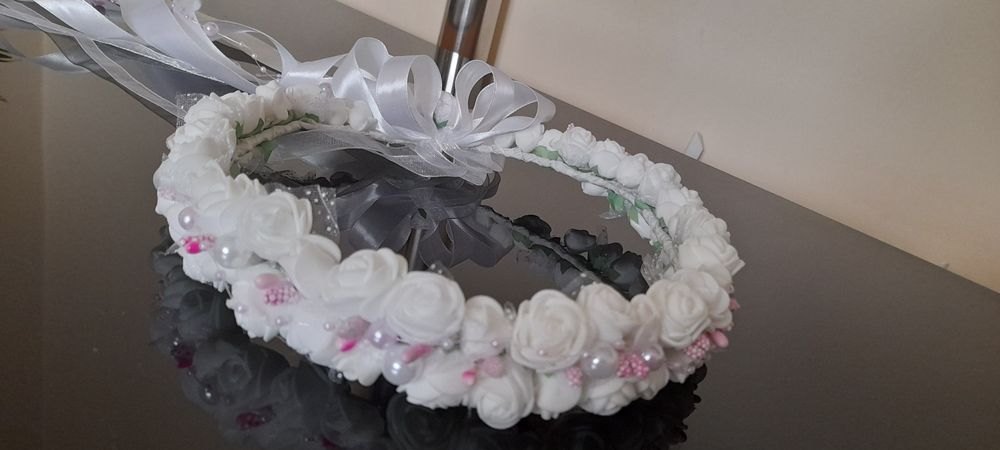 Wianki na drzwi i wianuszki na głowę