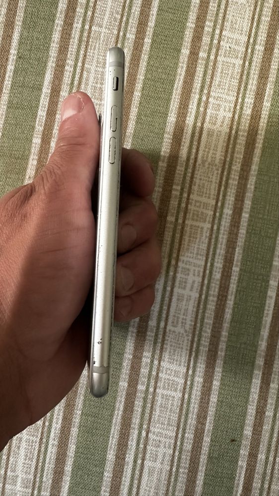 Iphone 8 , 64 gb  funciona tudo