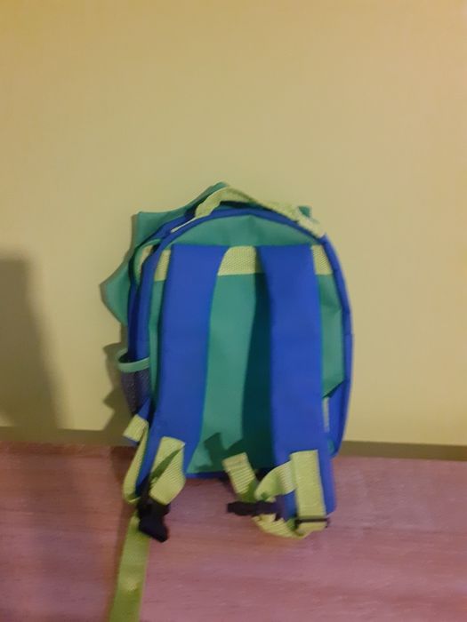 mini plecaczek dla dziecka marki skip-hop stan idealny