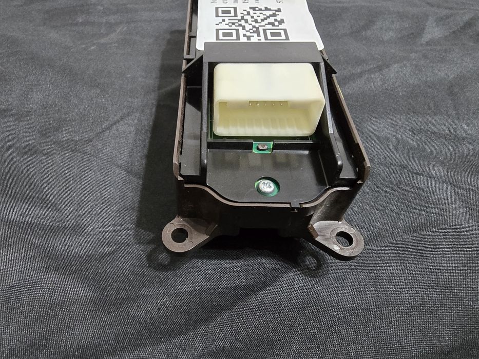 Блок управління склопідіймачами Lexus is 250