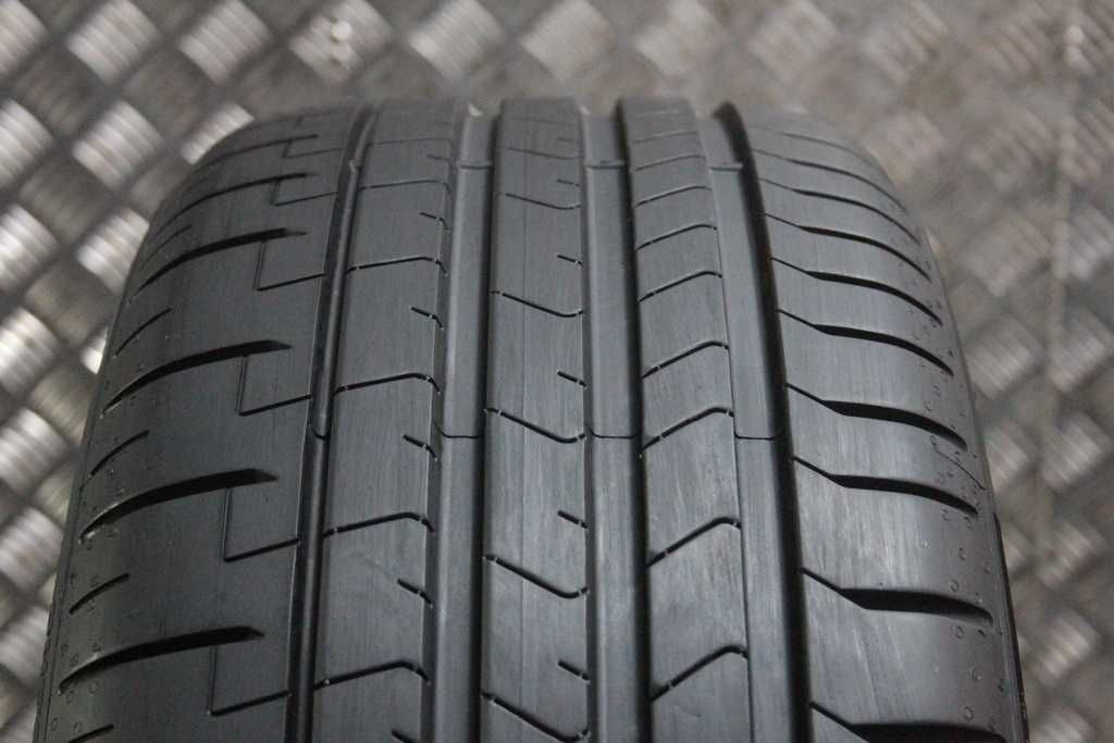 225/40/18 Pirelli P Zero AO 225/40 R18 92Y XL A0 2021r