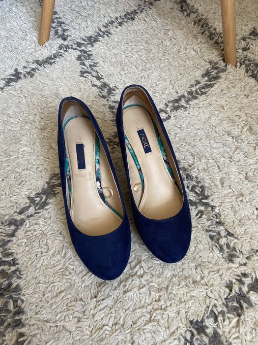 Замшеві туфлі на танкетці Next 36 розмір