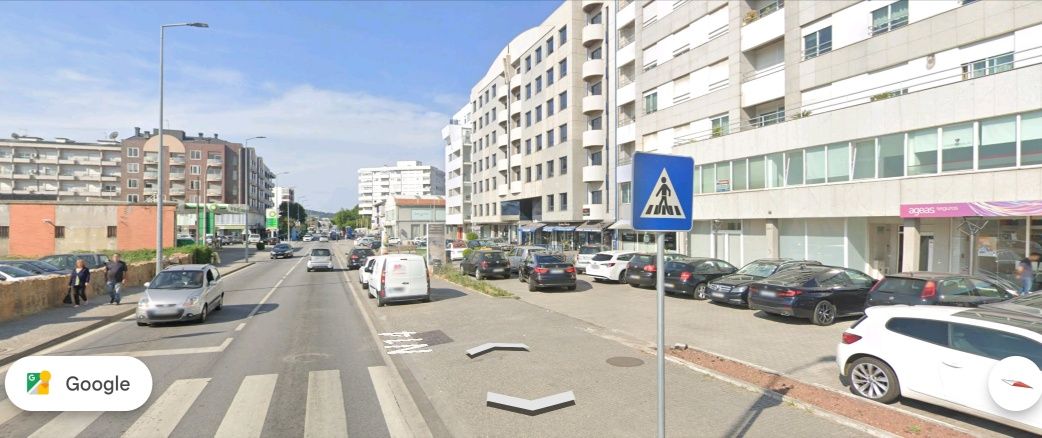 Garagem fechada Centro Trofa - Investimento