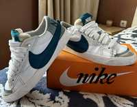 Nike sport shoes are