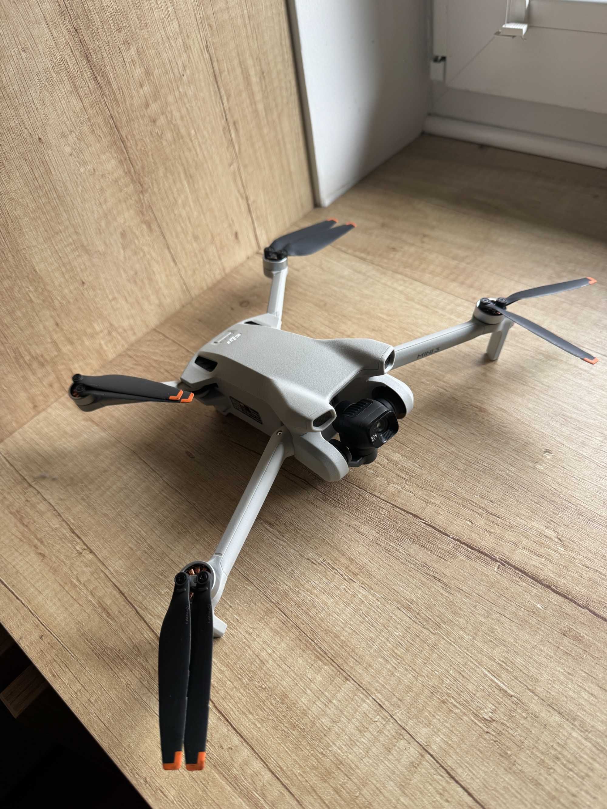 DJI Mini 3 Gwarancja - 3 akusy, torba, filtry