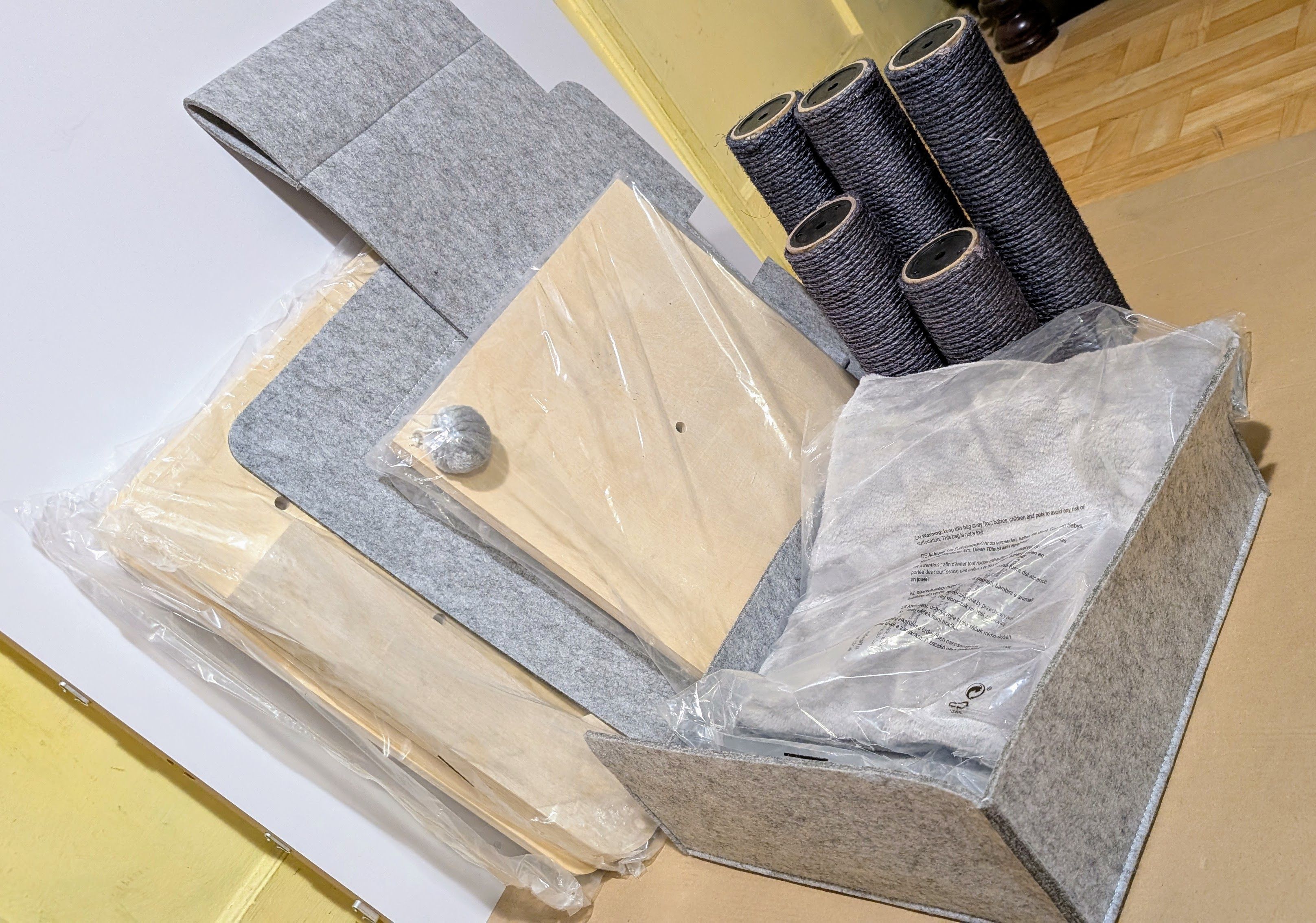Modern Living Drapak Dla Kota Savoy 86X55X106Cm Mały Elegancki