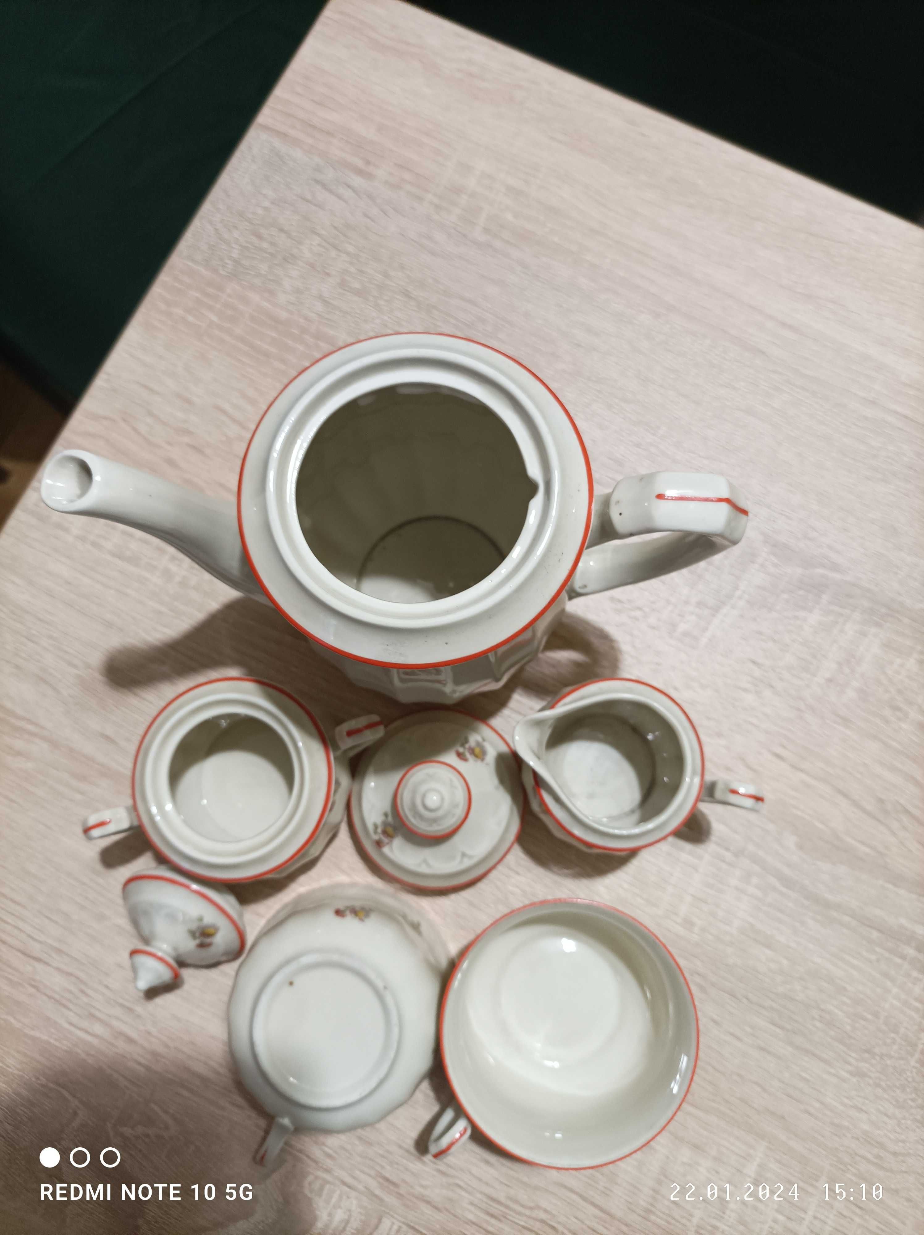 Serwis herbaciany porcelana ecru dla 2 osób PRL