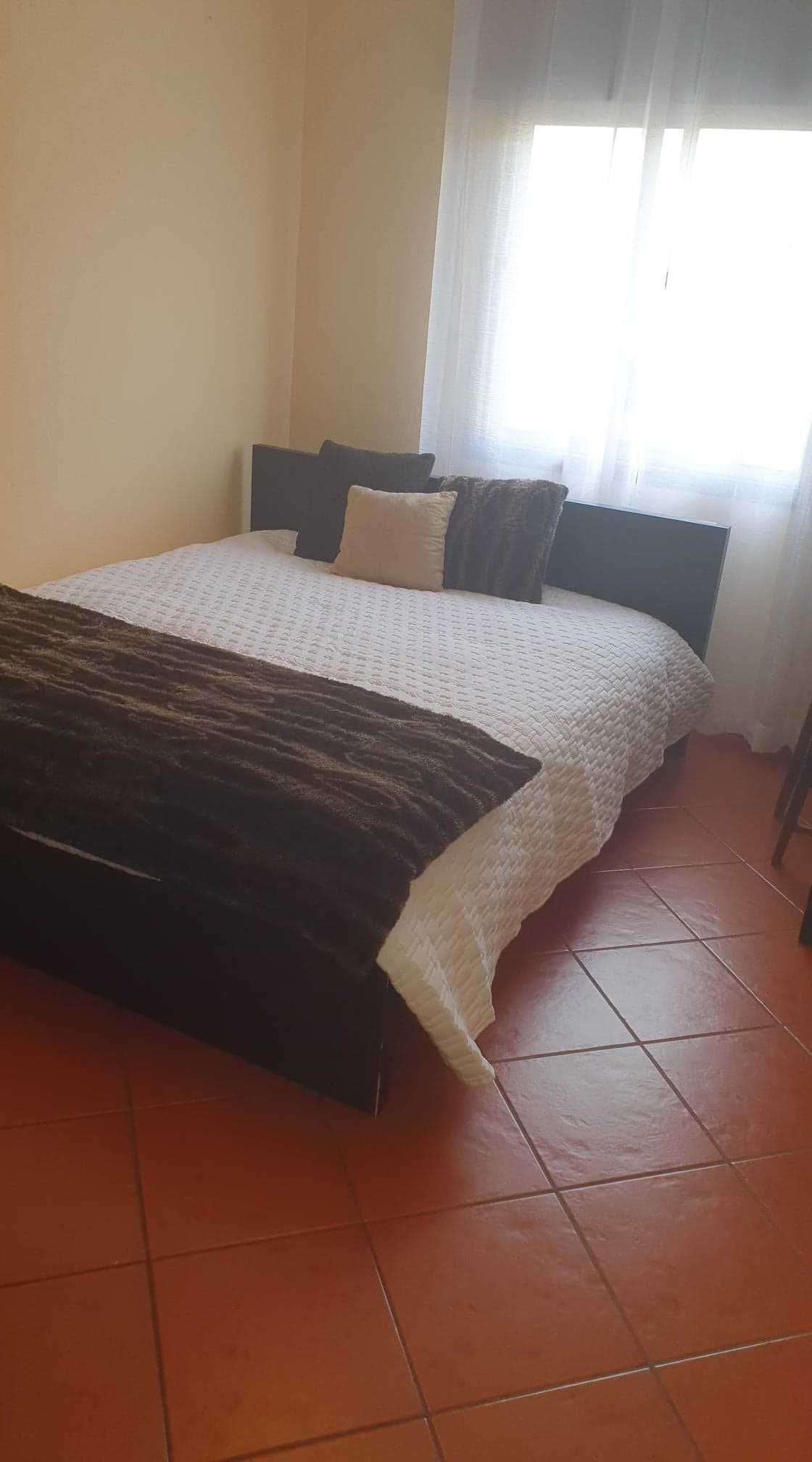 Quarto junto à Universidade e ao Hospital de Aveiro