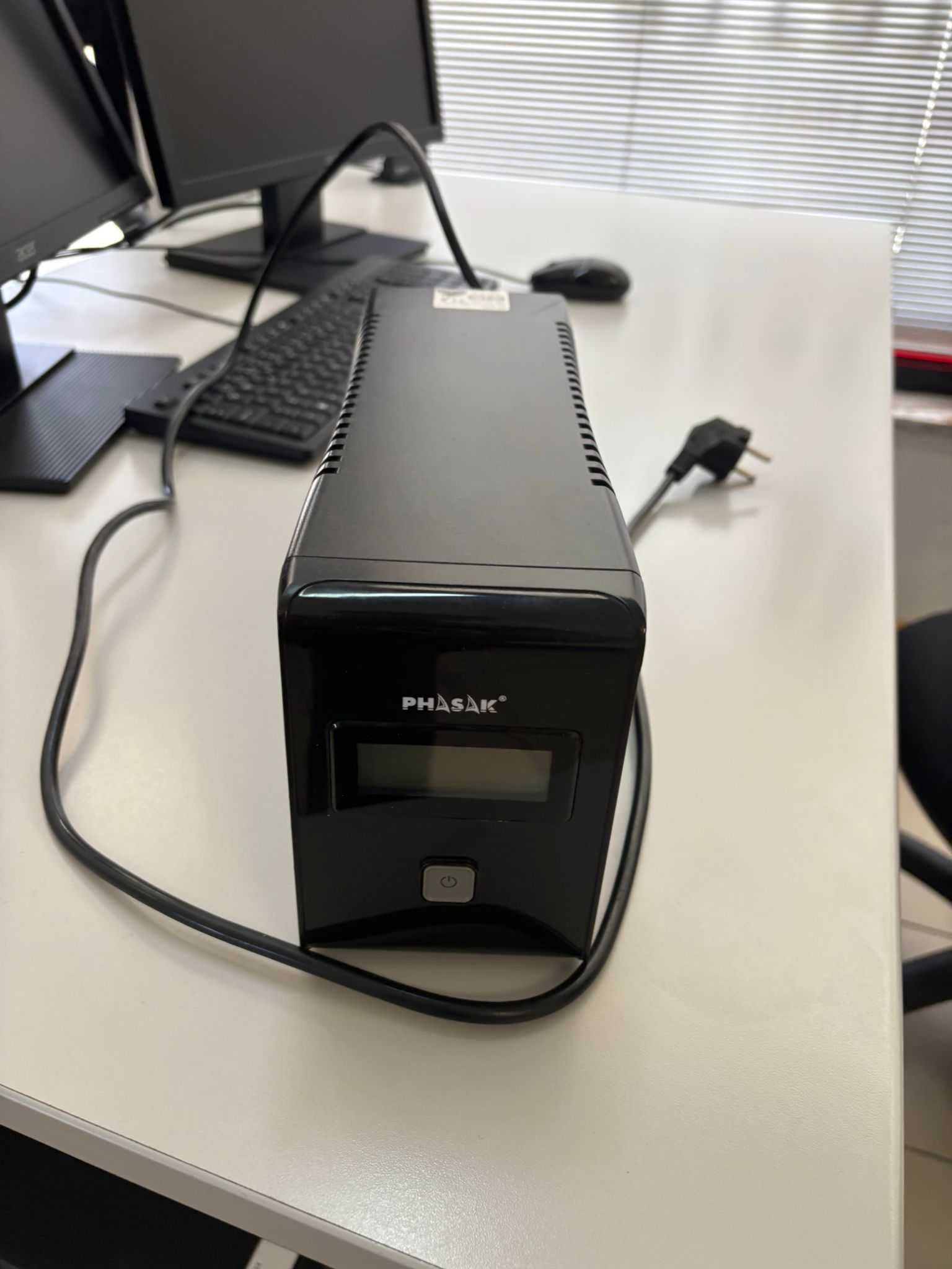 UPS PHASAK PH 9485 – 850VA / 480W