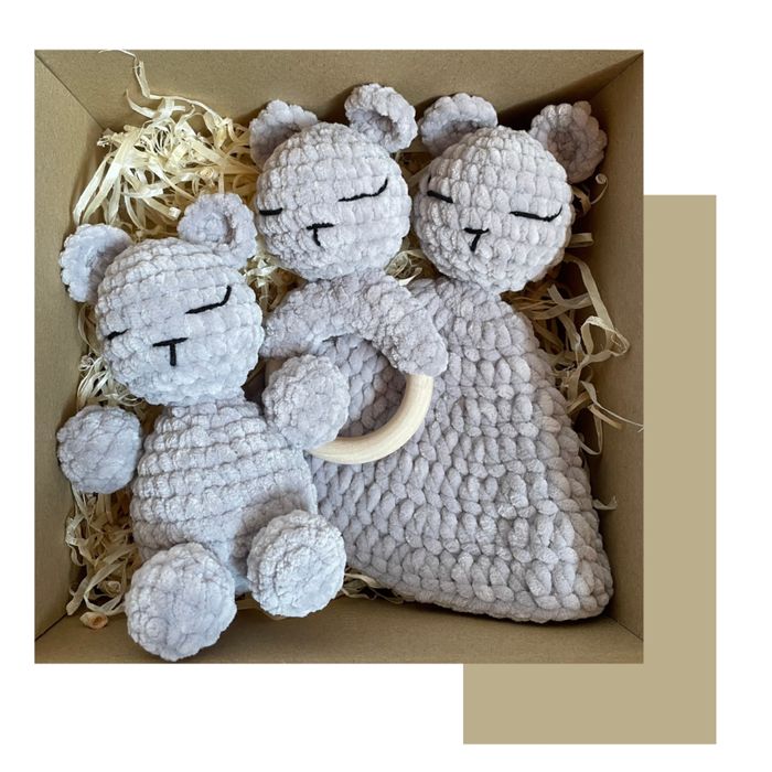 Zestaw misi na szydełku na prezent chrzest narodziny