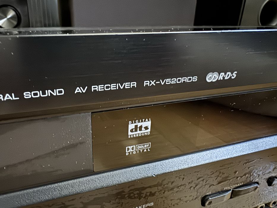 Amplituner Yamaha RX-V520RDS