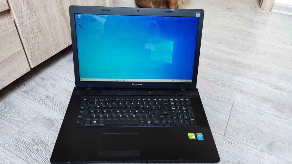 Laptop Lenovo G710