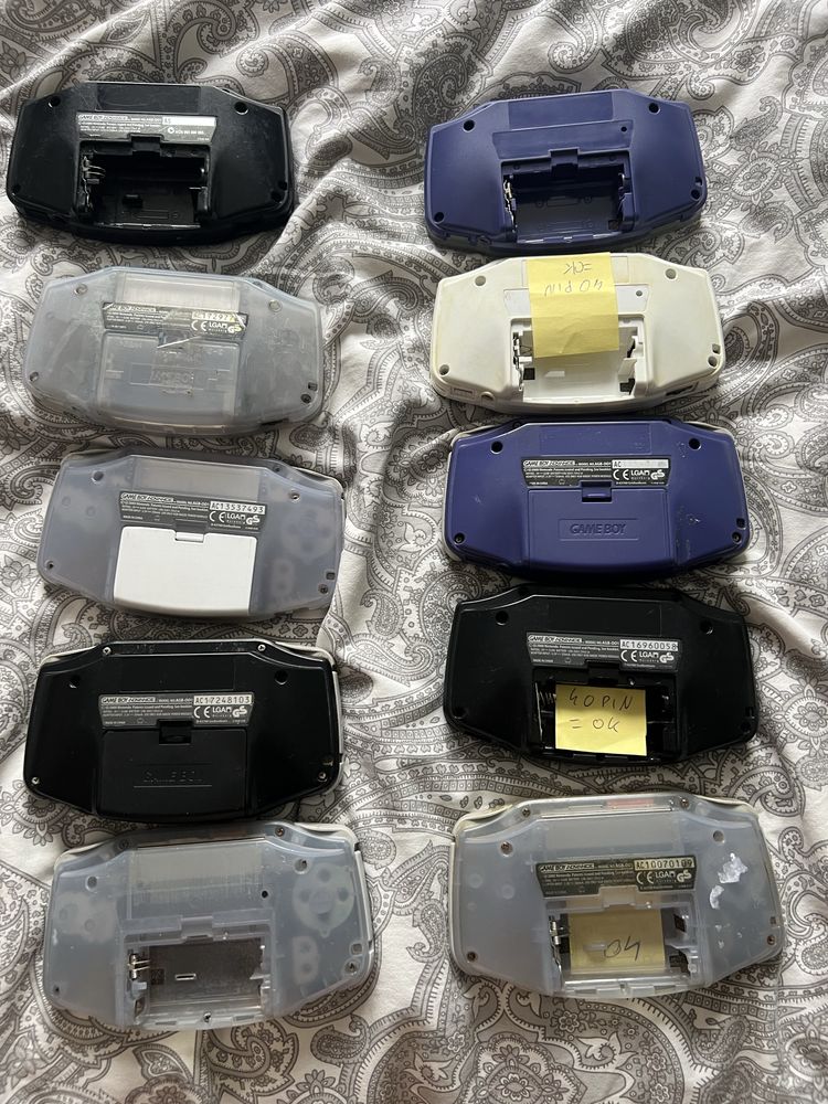Obudowy z ekranami game boy advance