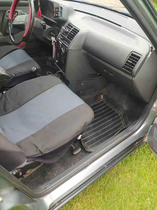 Автомобіль ВАЗ 2110 . 1.6