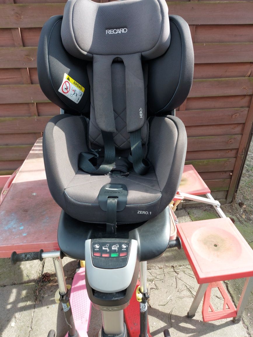 Fotelik samochodowy Recaro hero 01