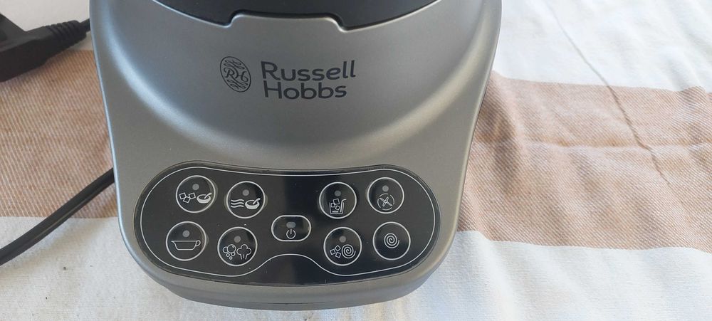 Zupowar Russel Hobbs