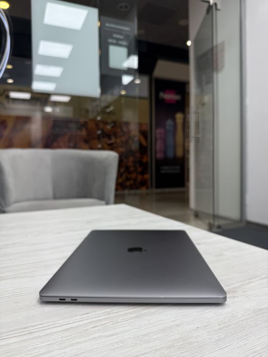 Ідеал | MacBook Pro 15 2018(2019) | i9 •16Gb • 512Gb | Макбук Гарантія