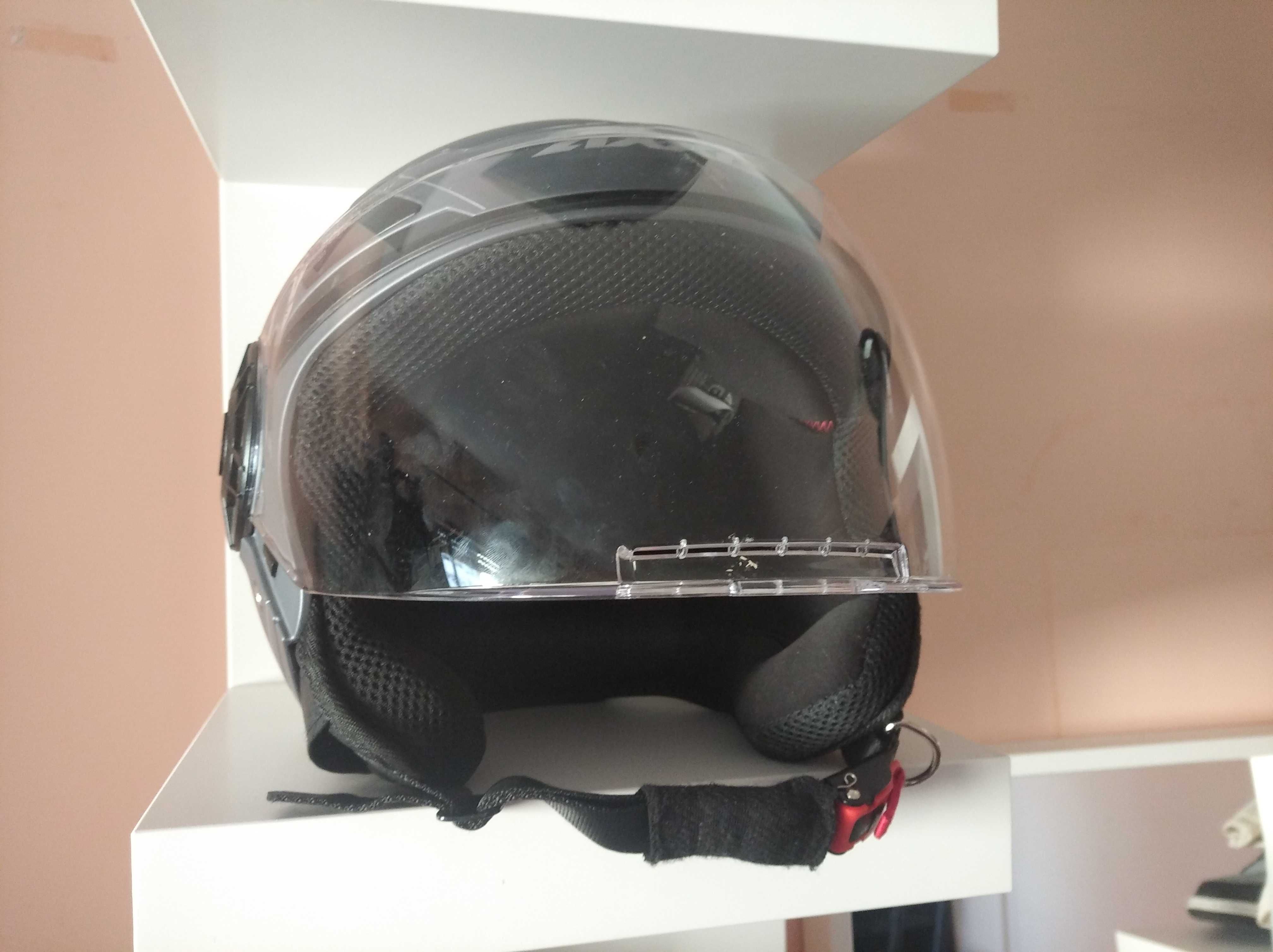 Capacete Axis igual a novo