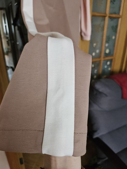 Костюм для вагітних і годуючих мам