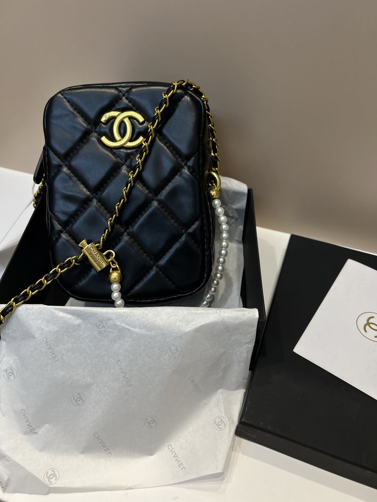 Сумка Chanel для телефона