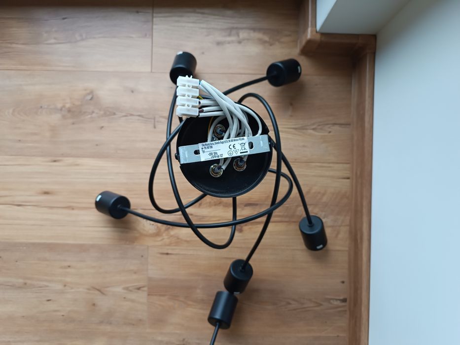 Lampa sufitowa czarna klasyczna na 5 żarówek