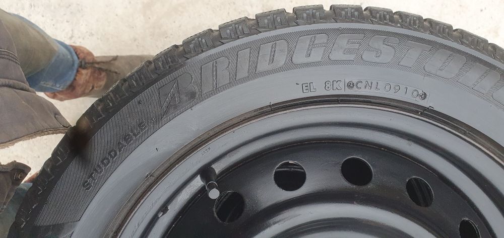 Продам автошини на сталевих дисках
