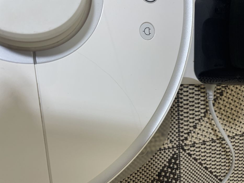 Робот-пилосос Roborock S50 з вологим прибиранням