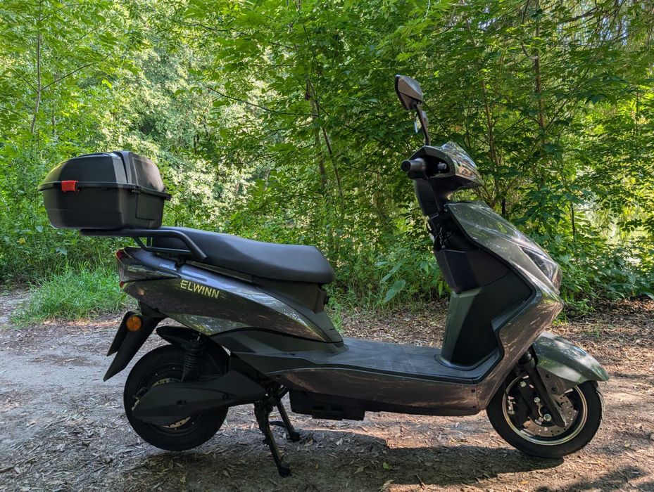 Продам електроскутер Elwinn Skywave