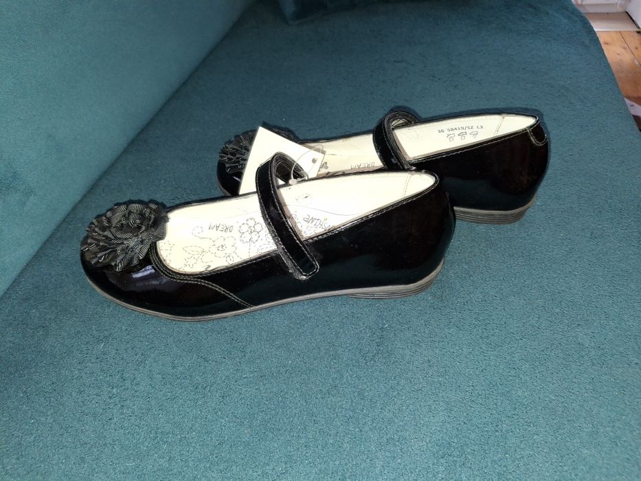 Nowe piękne czółenka dziewczęce Bartek 36