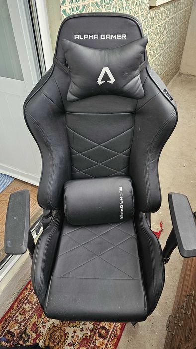 Ps4 slim com jogos e cadeira