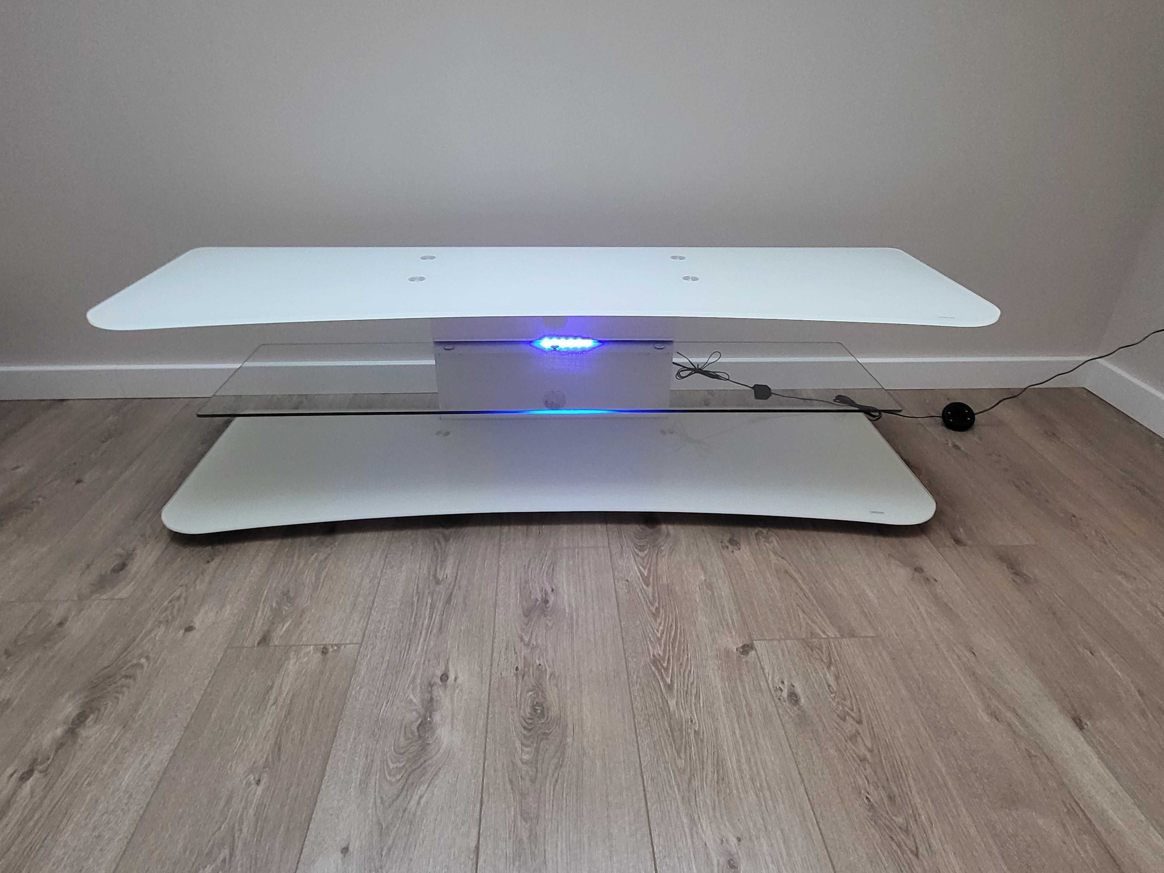 Szklana szafka z oświetleniem LED pod TV