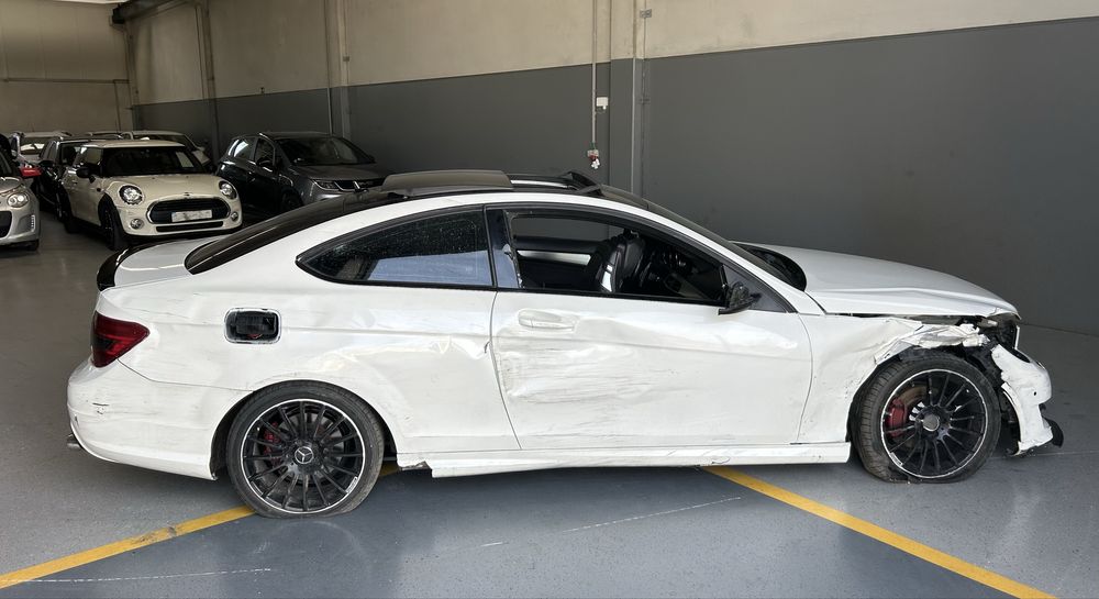 Mercedes benz C220 coupe AMG Line Aut. de 2014