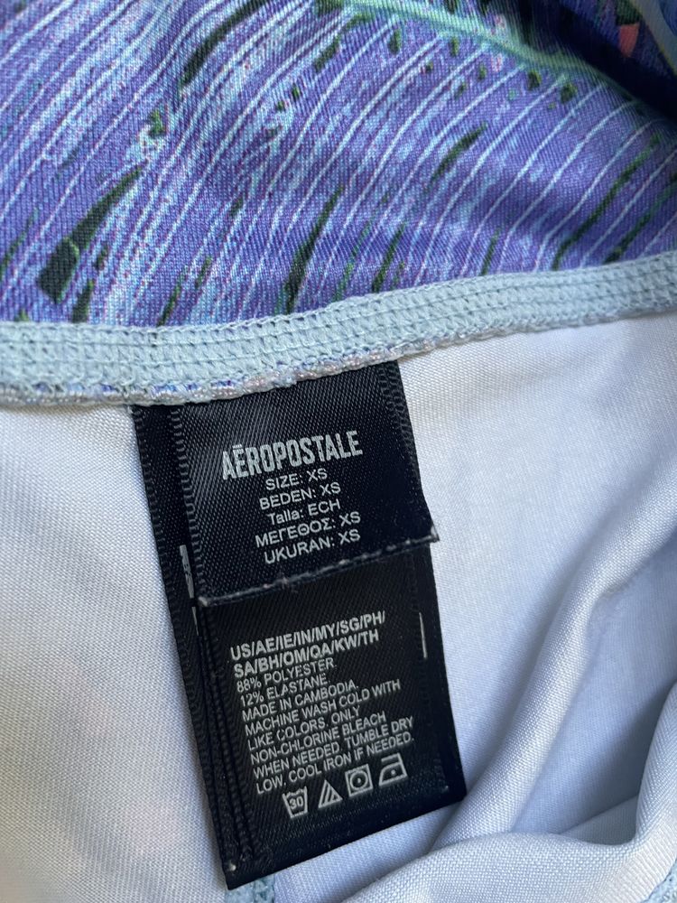 Legginsy krótkie Aeropostale XXS  tropikalne