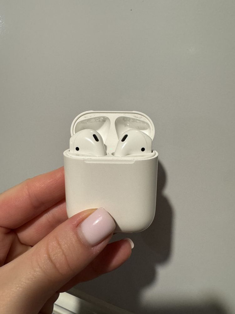 Безпровідні навушники оригінал Apple AirPods (2 покоління)