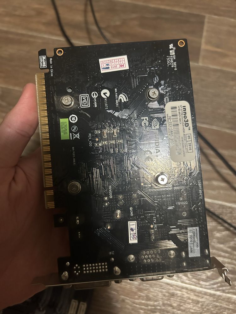 Відеокарта GT730 2 gb Inno3d