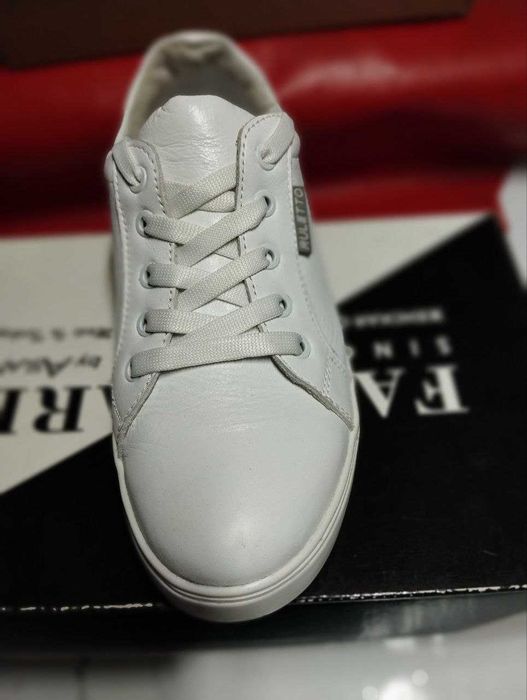 Білі кеди. натуральна шкіра. 36 розмір