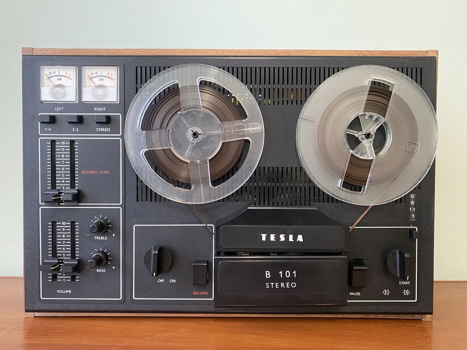 Котушечний бобінний магнітофон Tesla B 101 Stereo