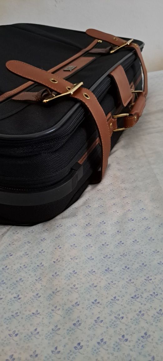 Mala de viagem vintage nova
