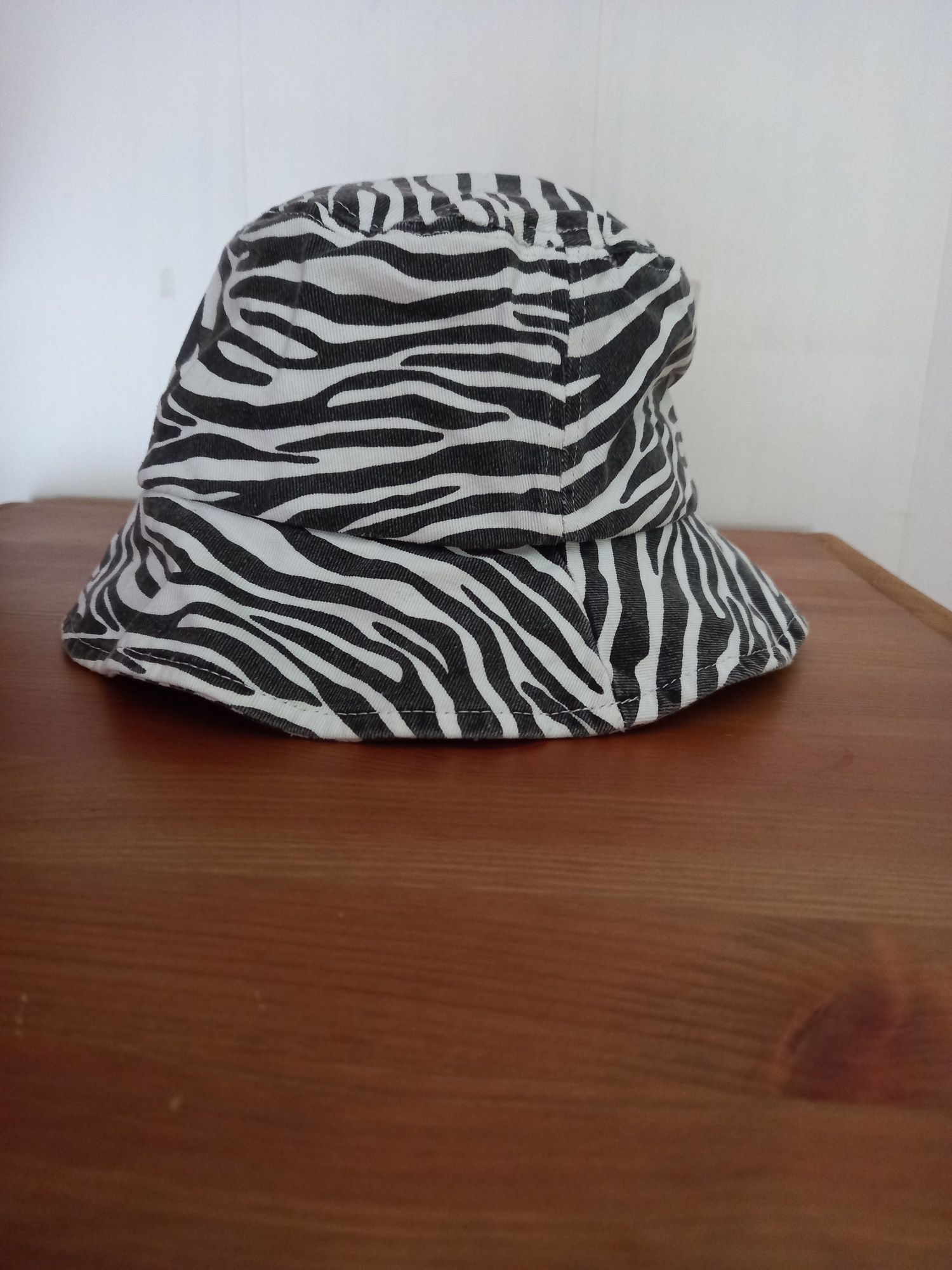 Bucket Hat Padrão de Zebra