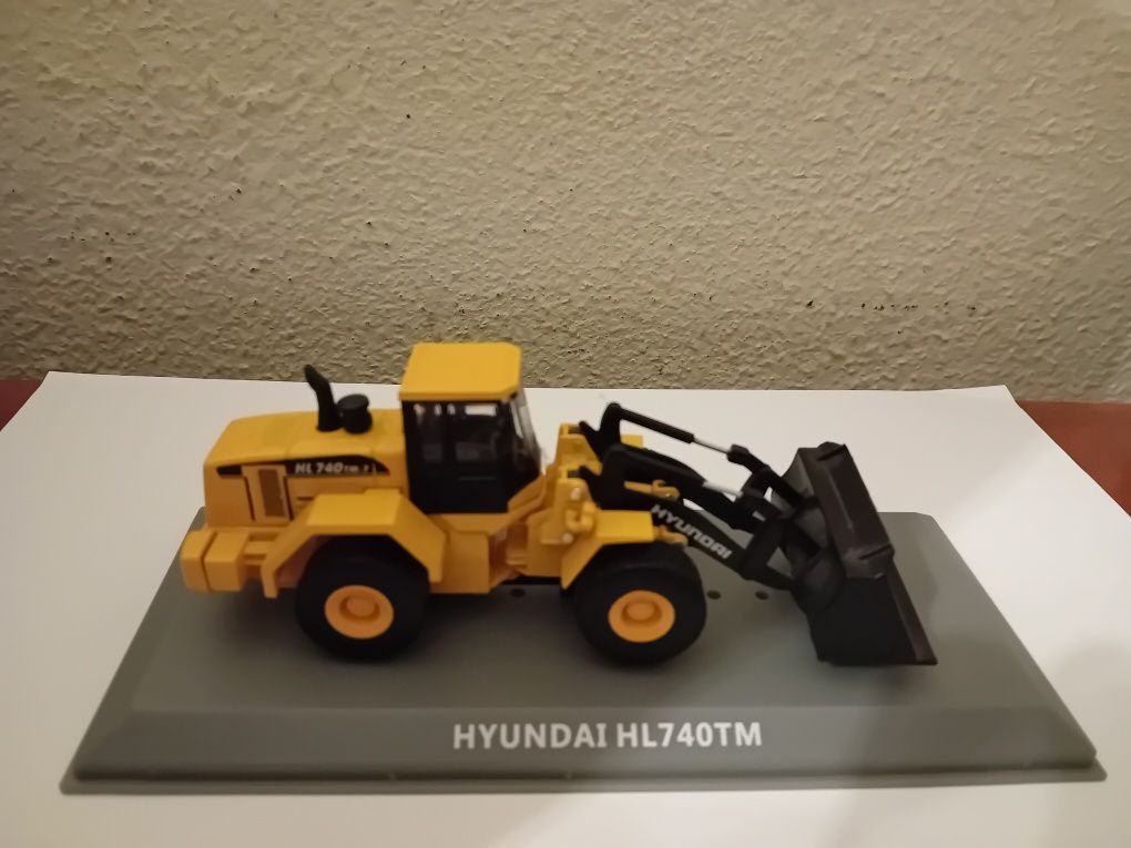Miniatura Hyundai HL740TM Esc. 1.72